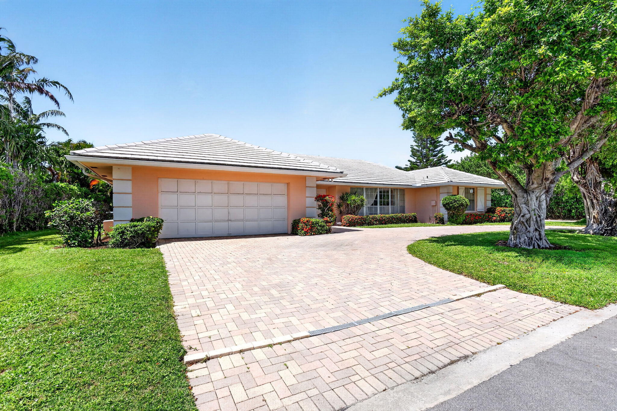 217 Plantation Road