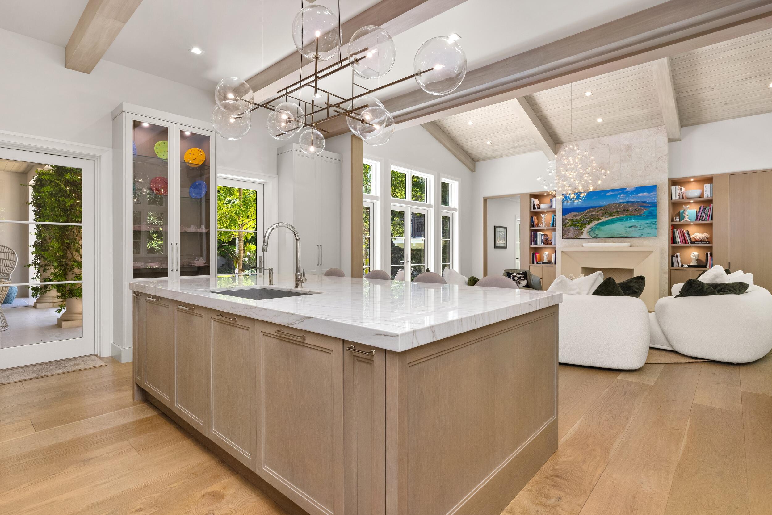 220 Jungle Road