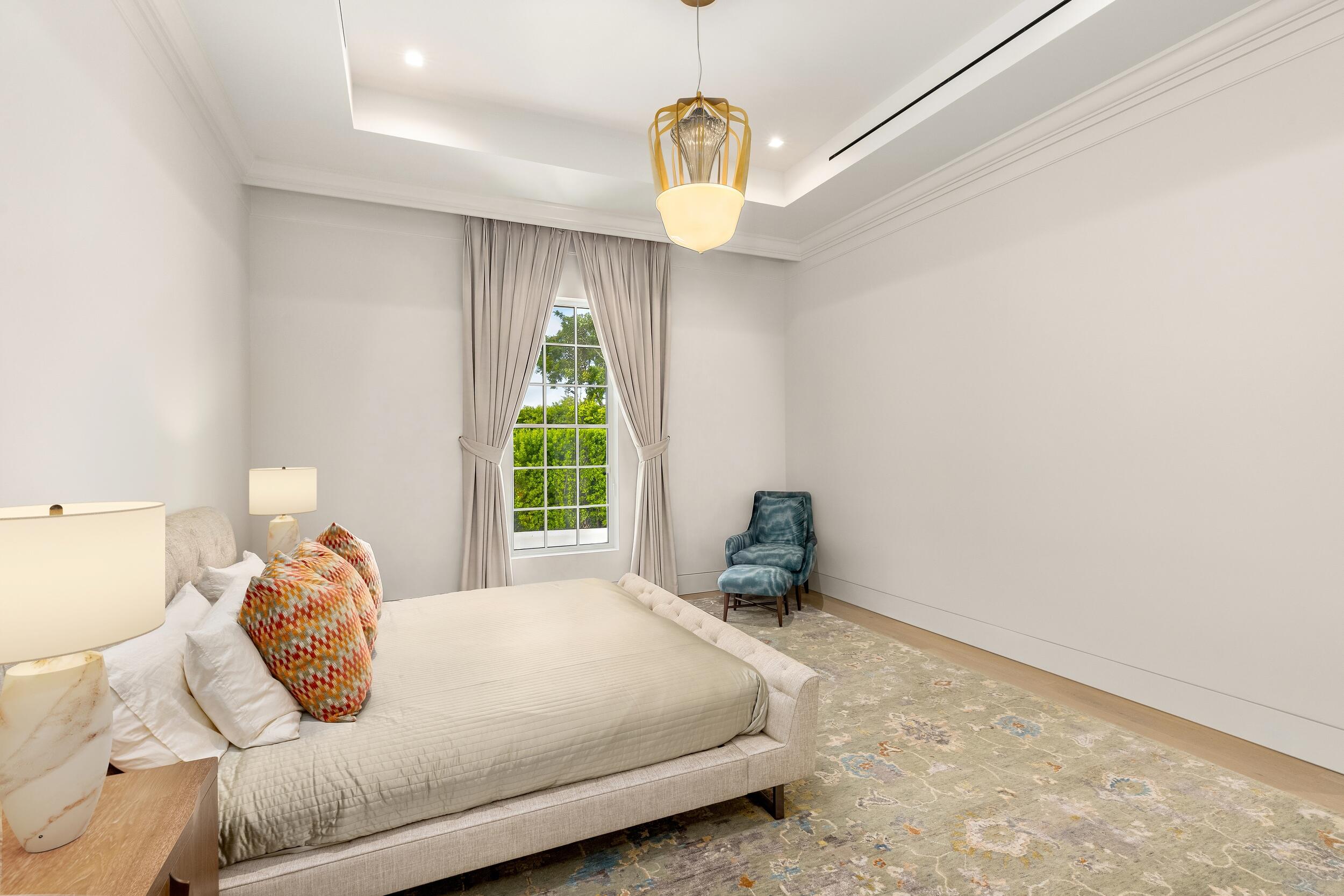 200 Regents Park Road