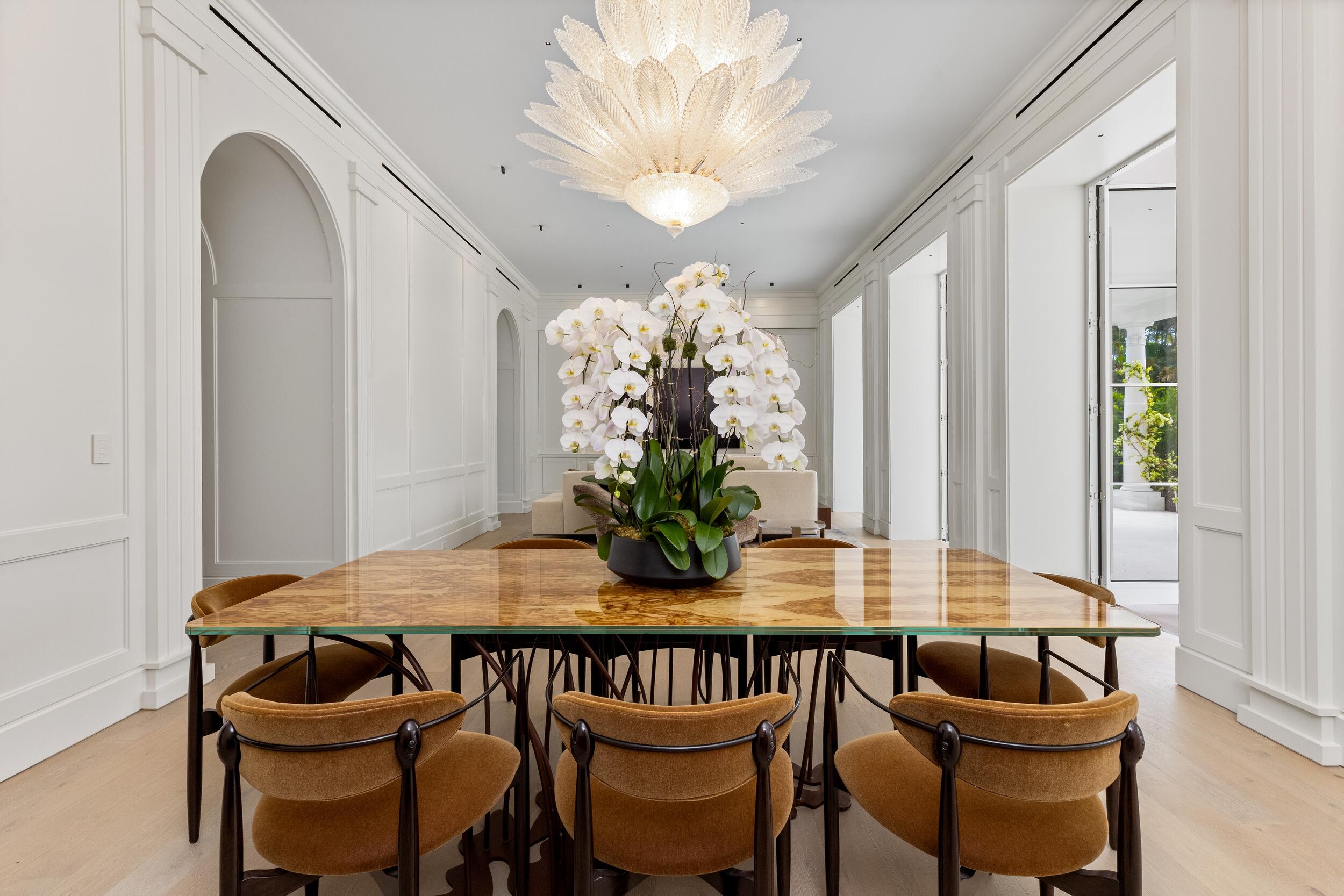 200 Regents Park Road