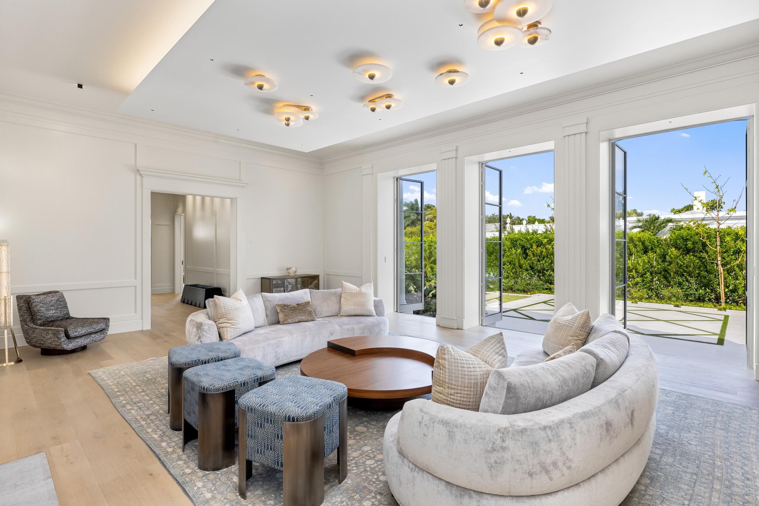 200 Regents Park Road