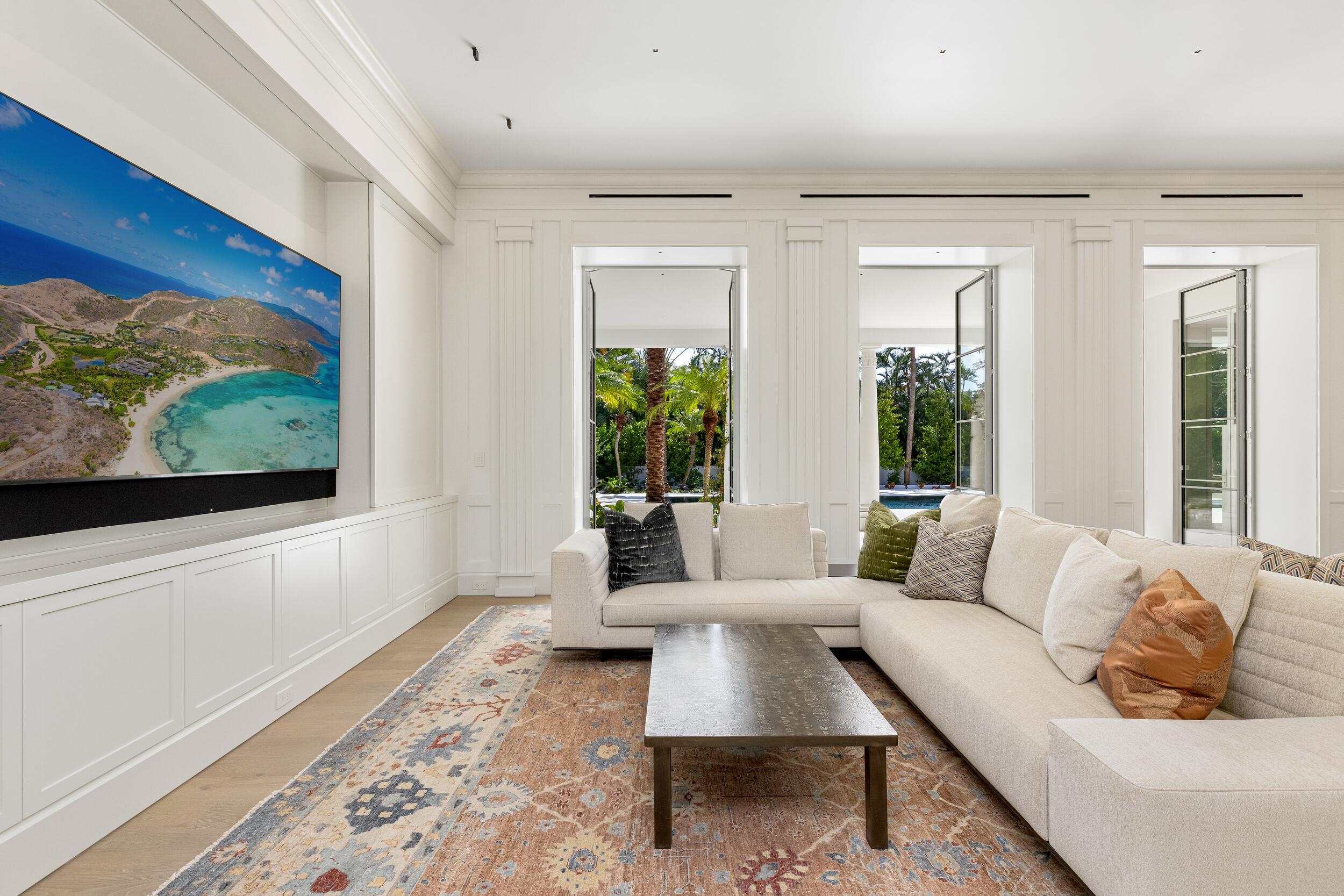 200 Regents Park Road