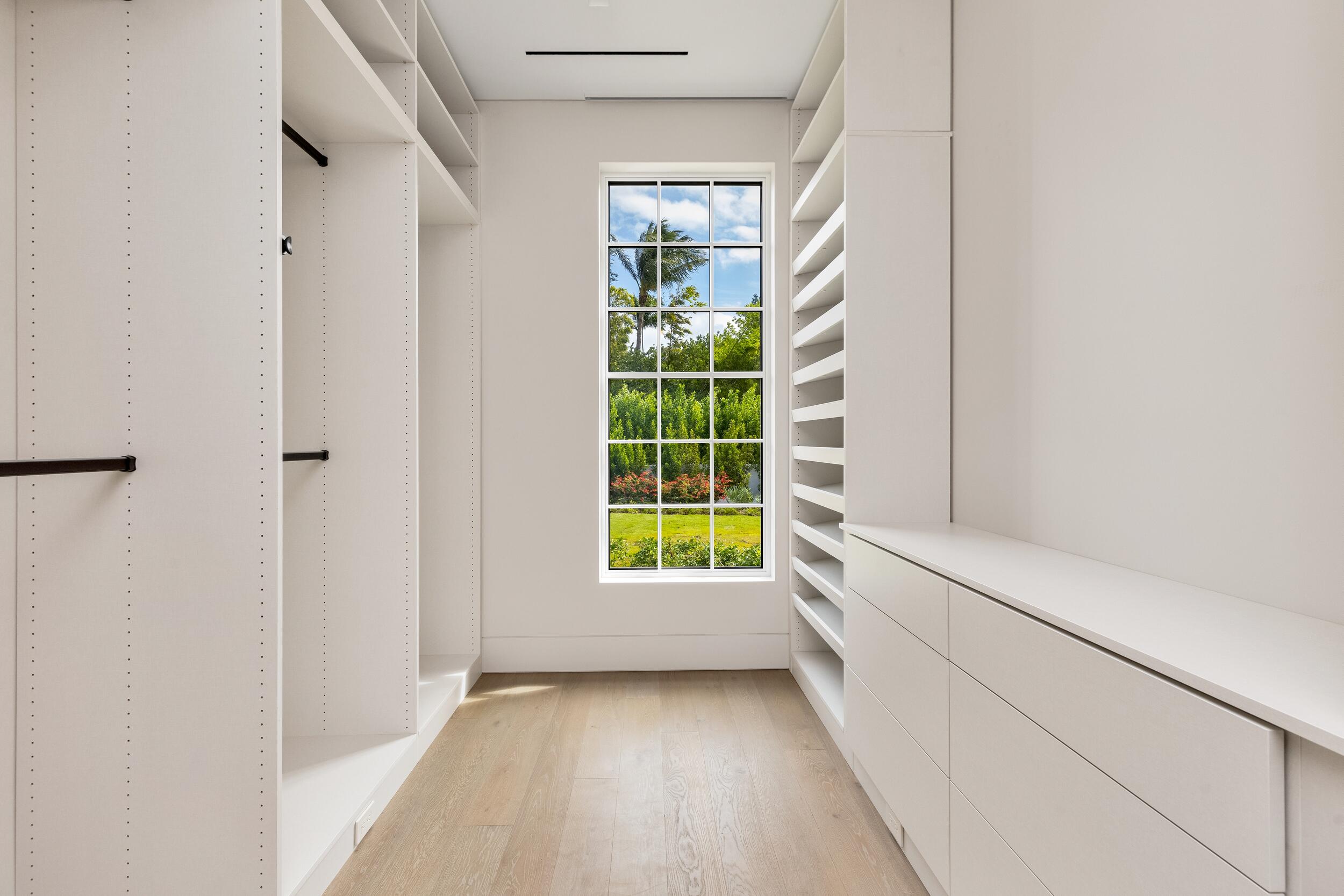 200 Regents Park Road