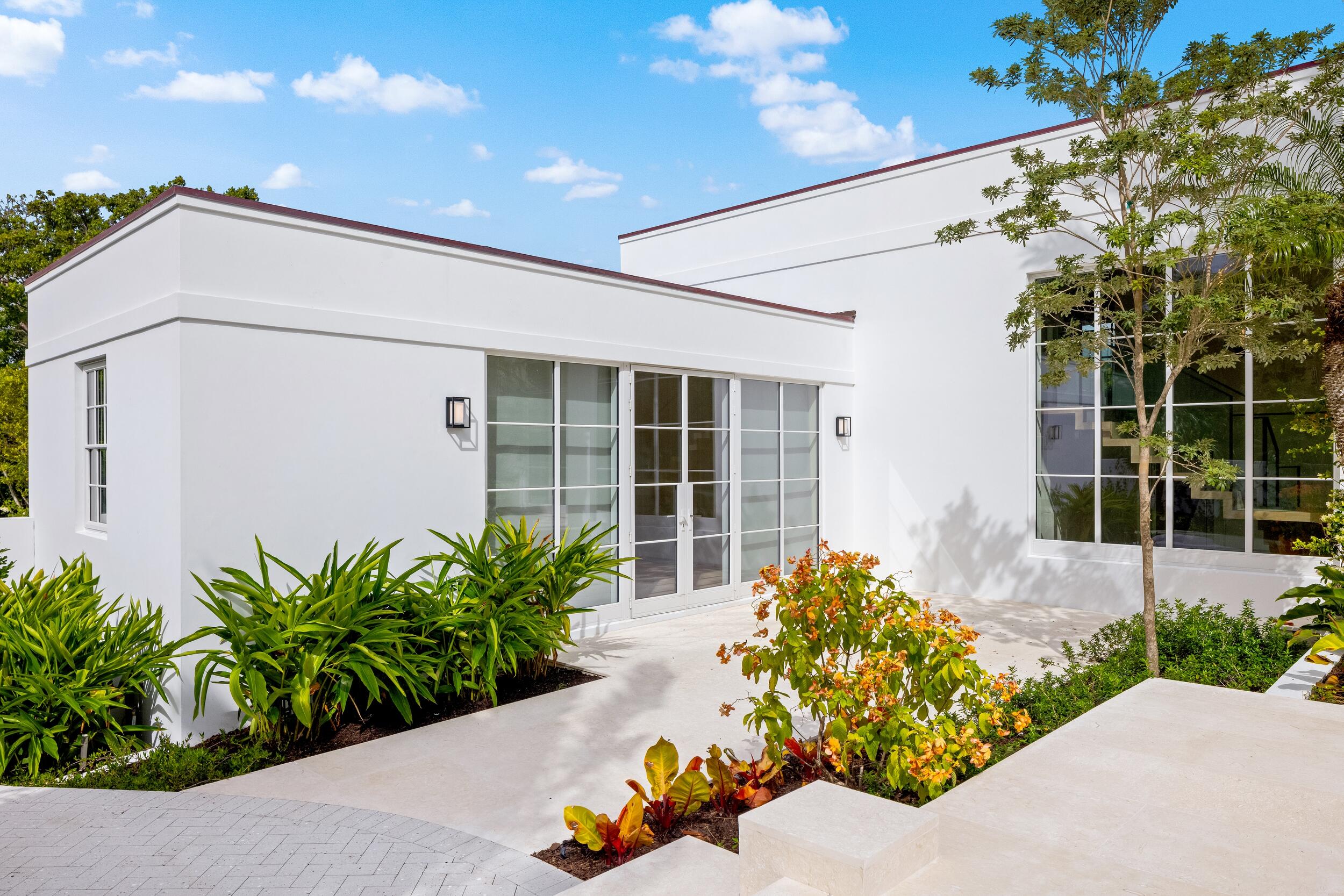 200 Regents Park Road