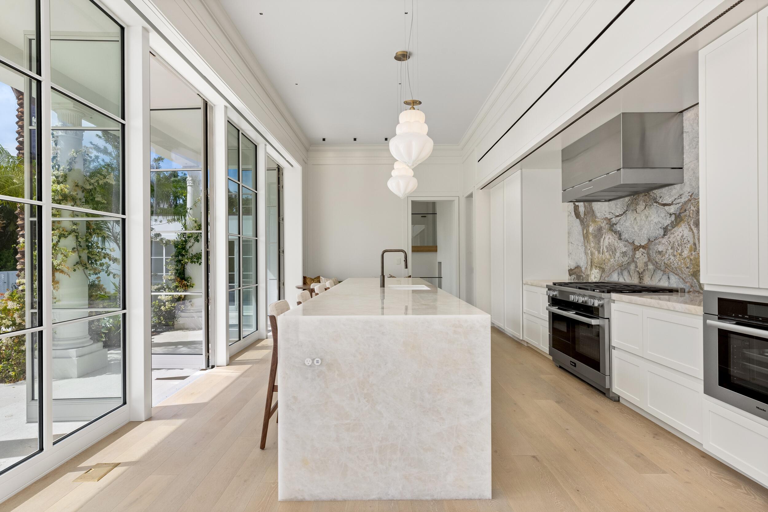 200 Regents Park Road