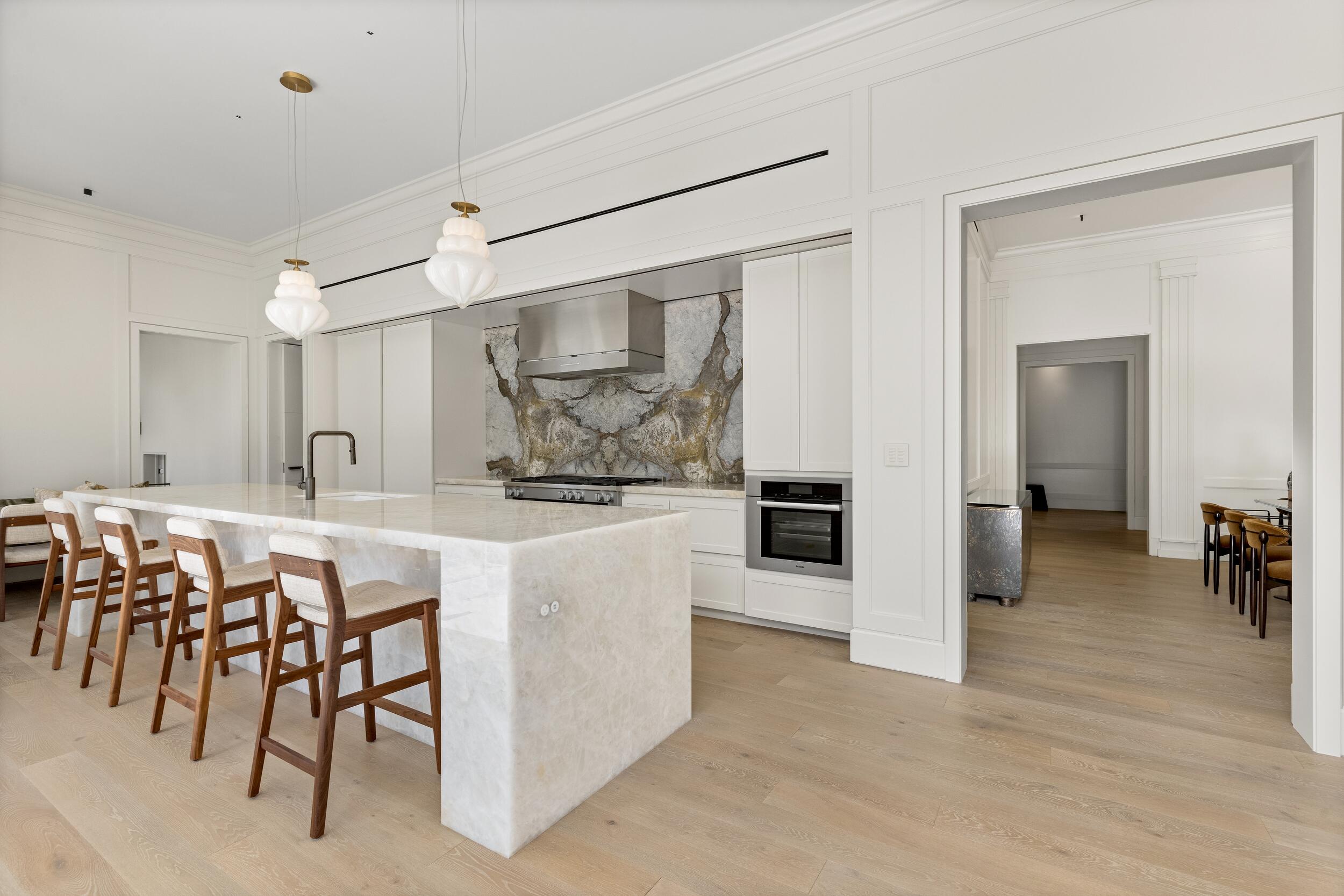 200 Regents Park Road
