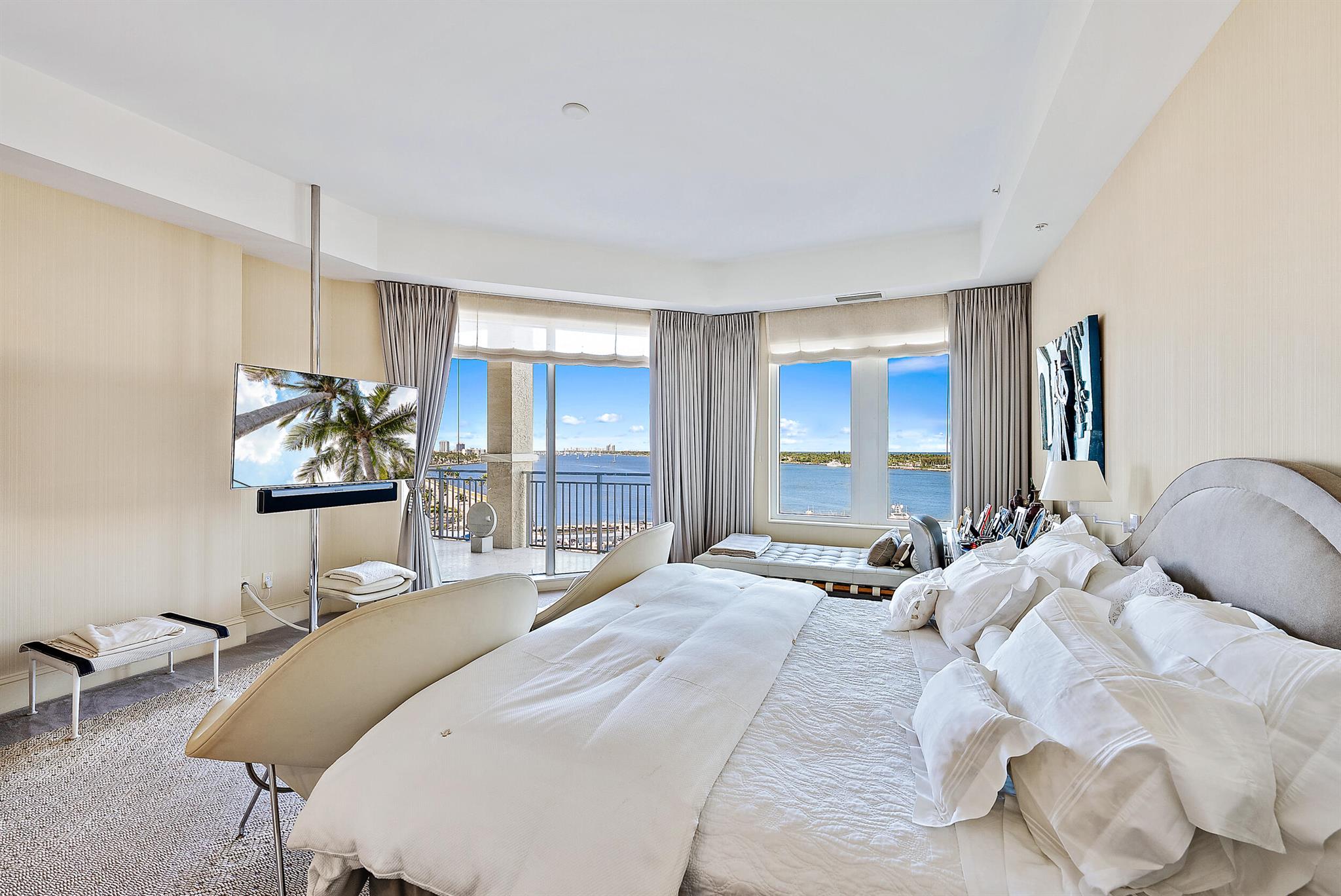 622 N Flagler Drive 803