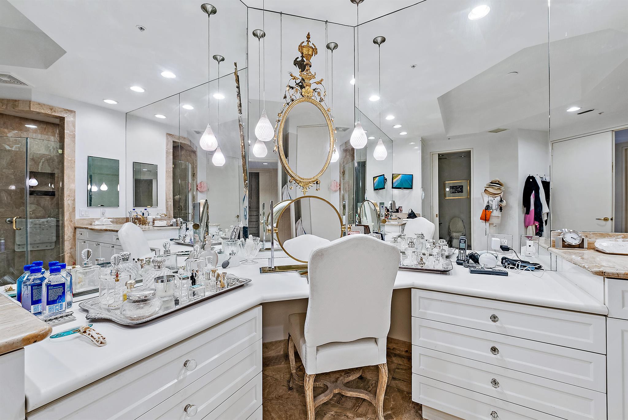 622 N Flagler Drive 803