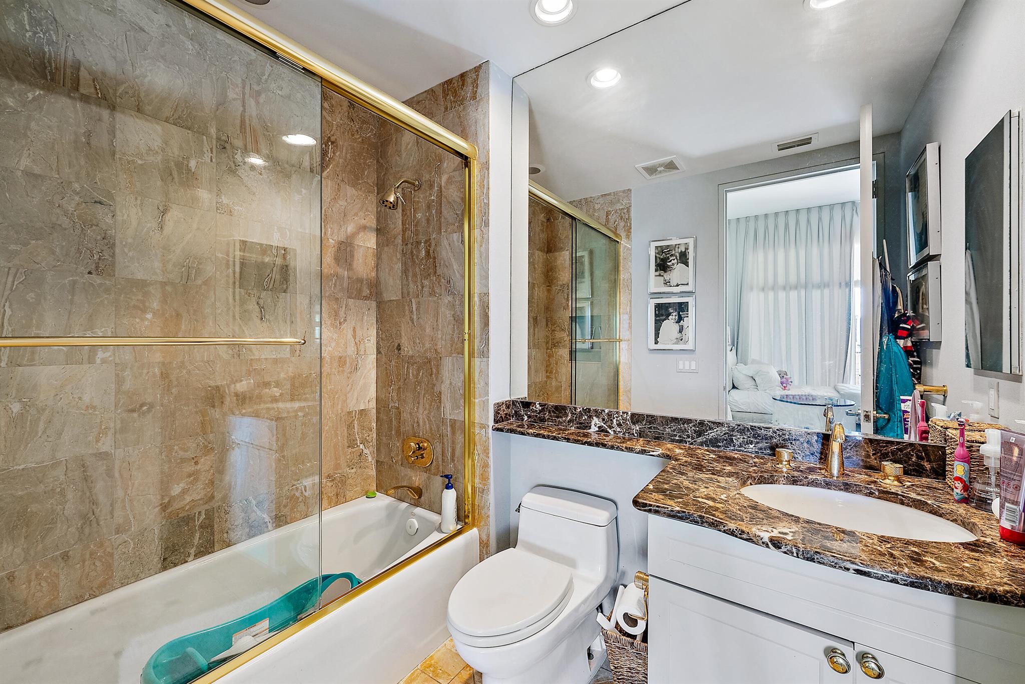 622 N Flagler Drive 803