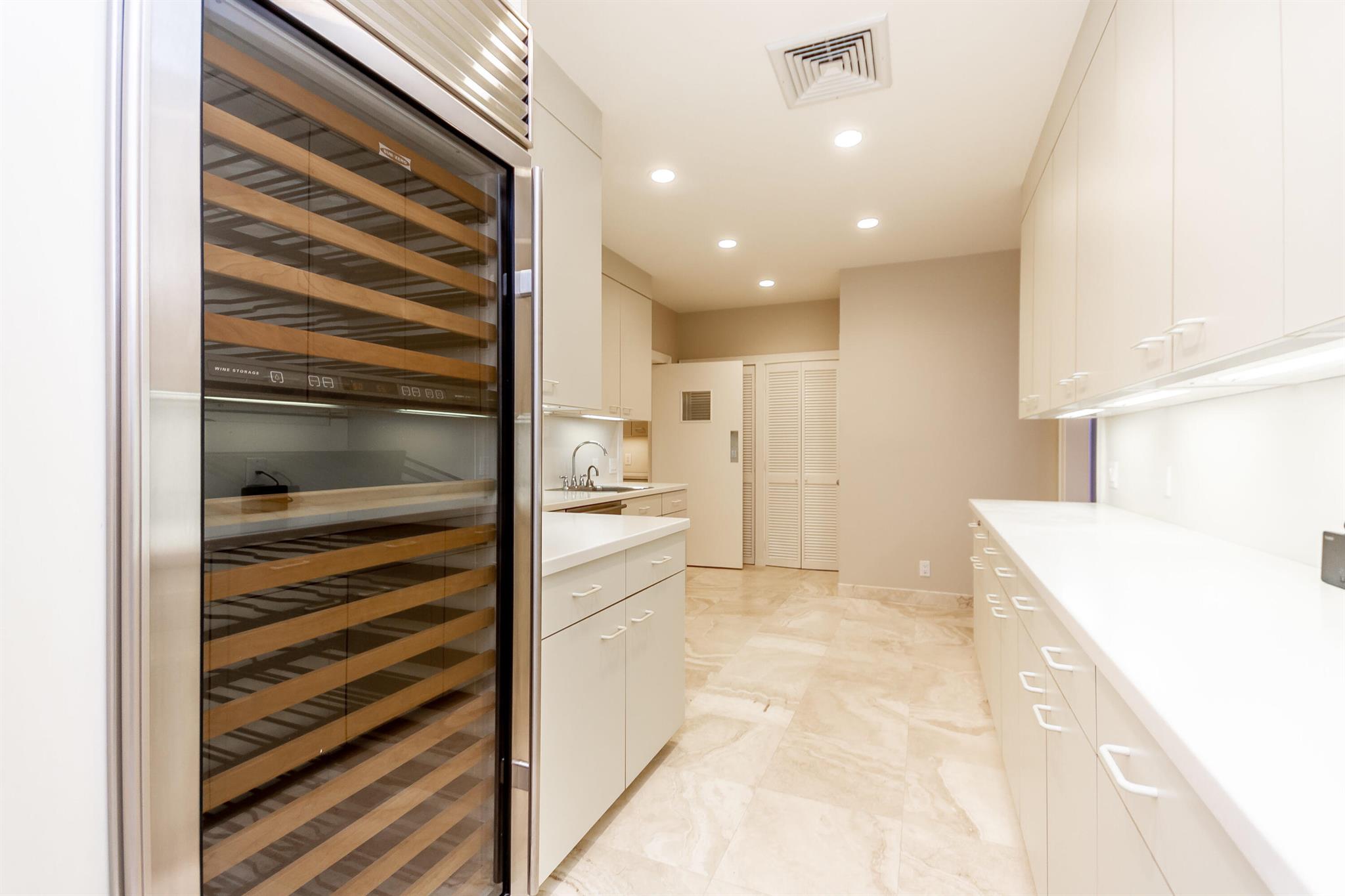 1125 S Ocean Boulevard