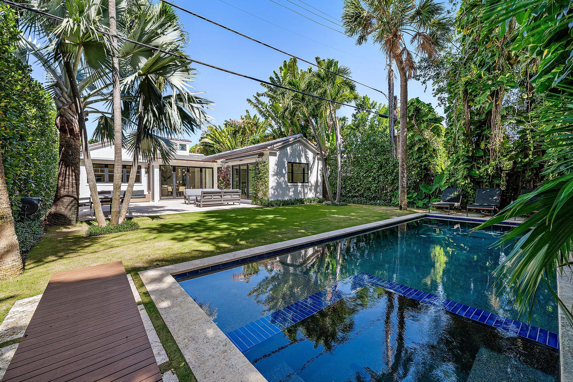 160 Chilean Avenue