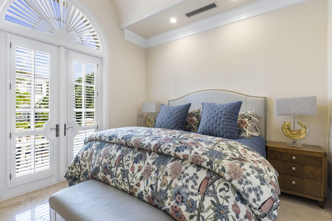 Estate Section Classic