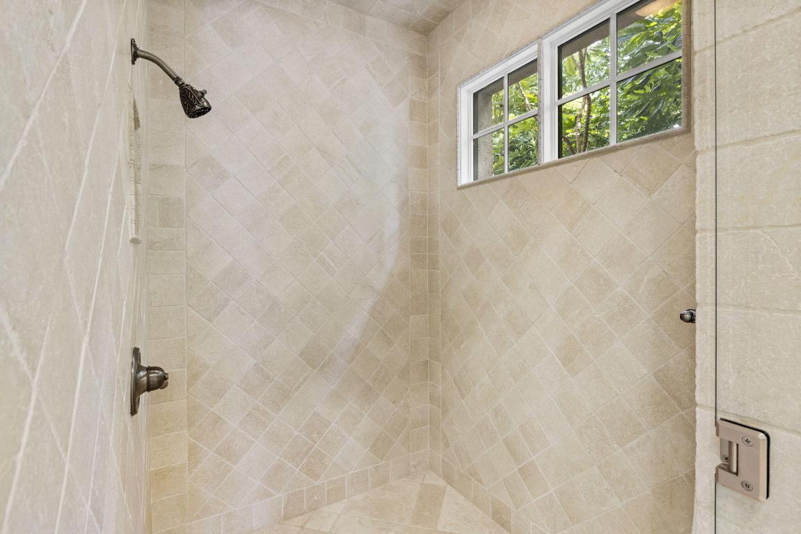 Estate Section Classic