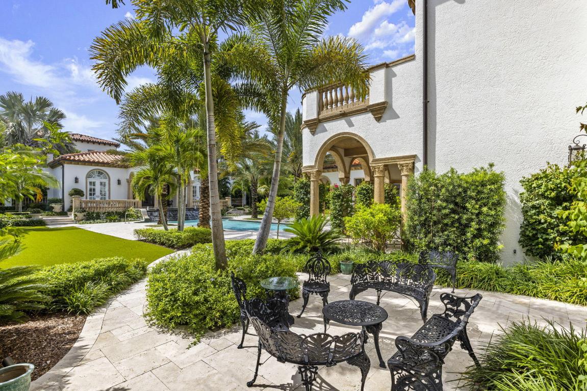 Estate Section Classic