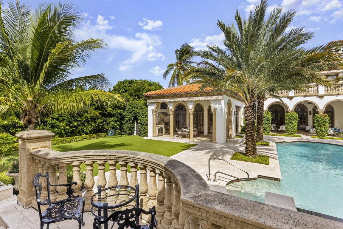 Estate Section Classic