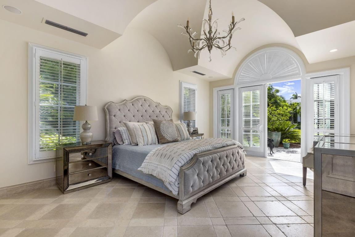 Estate Section Classic