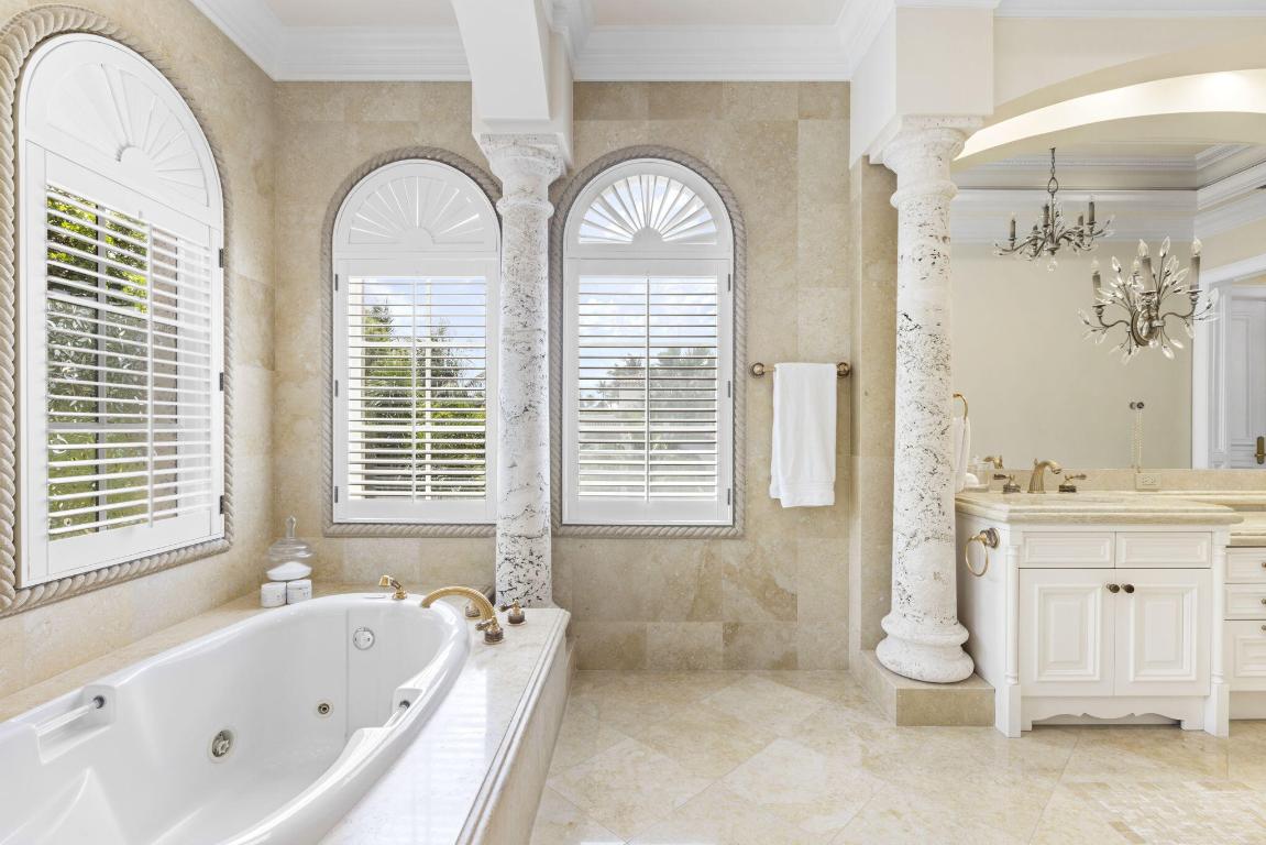 Estate Section Classic