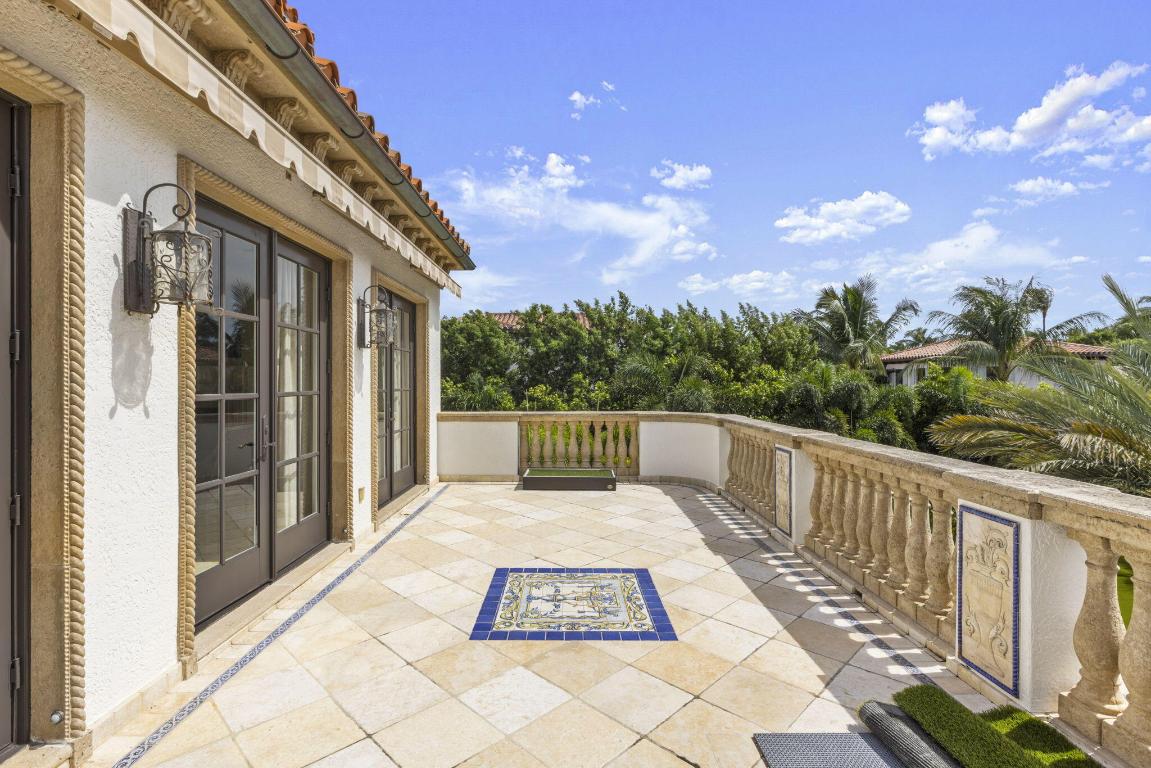 Estate Section Classic