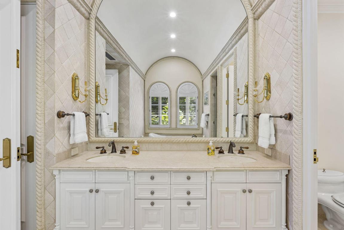 Estate Section Classic