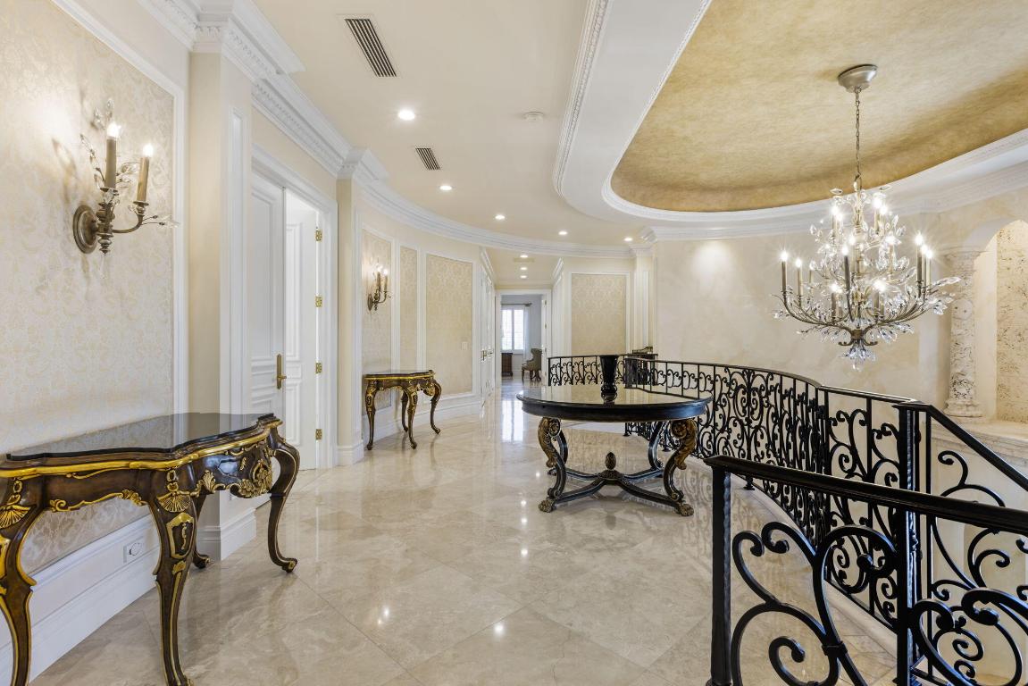 Estate Section Classic