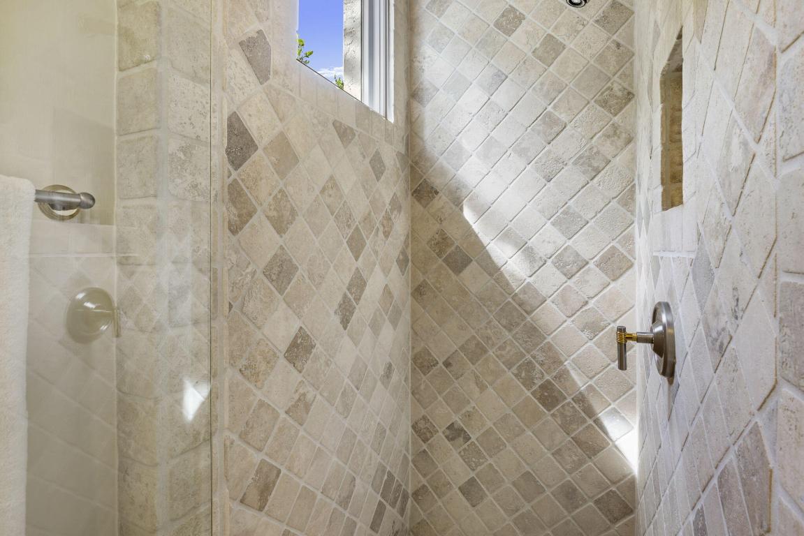 Estate Section Classic