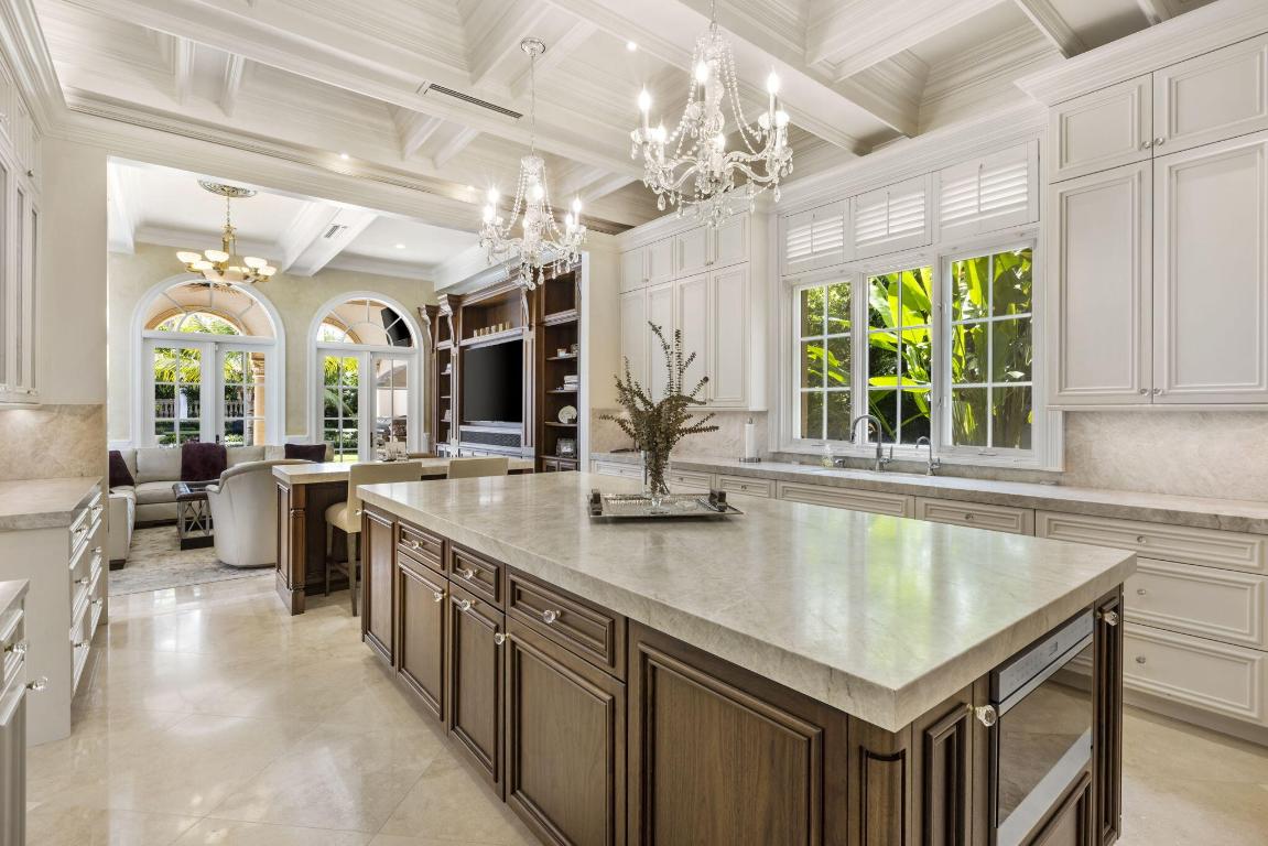 Estate Section Classic