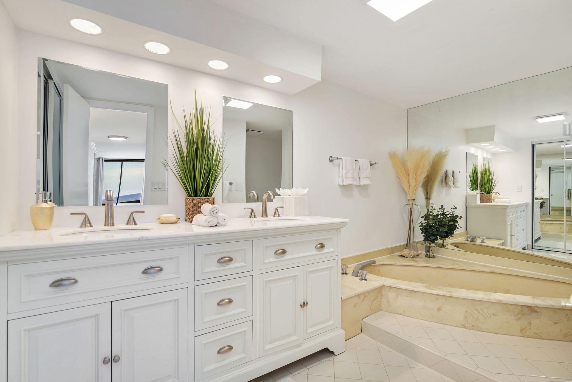 3590 S Ocean Boulevard 905