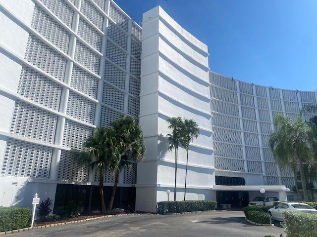 3590 S Ocean Boulevard 905