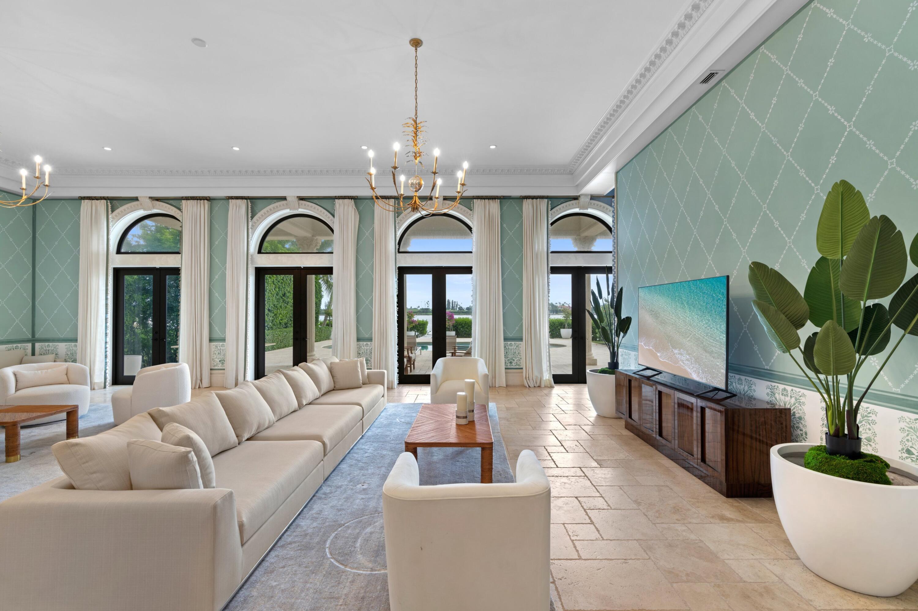 3240 N Flagler Drive