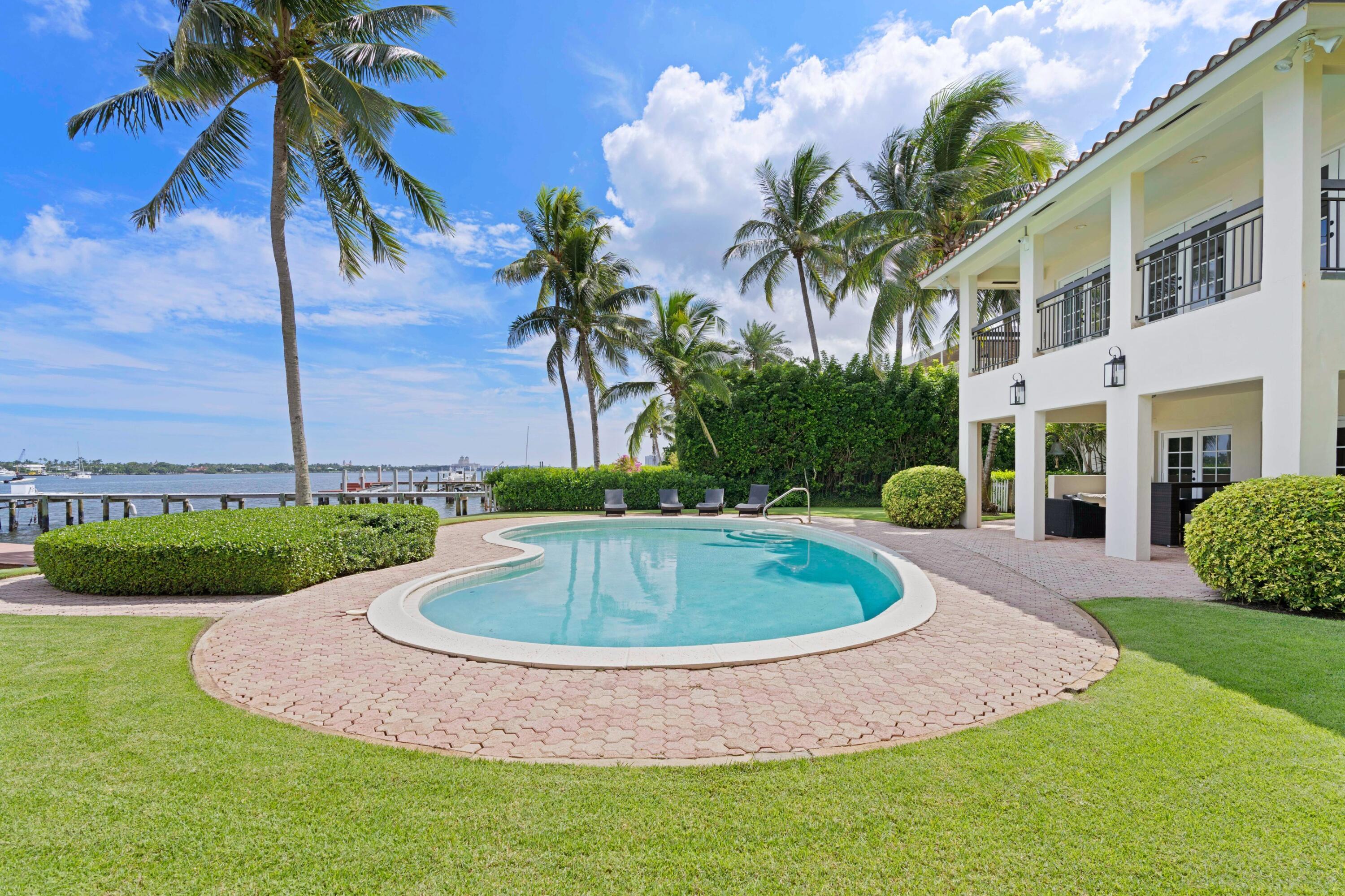 3304 N Flagler Drive