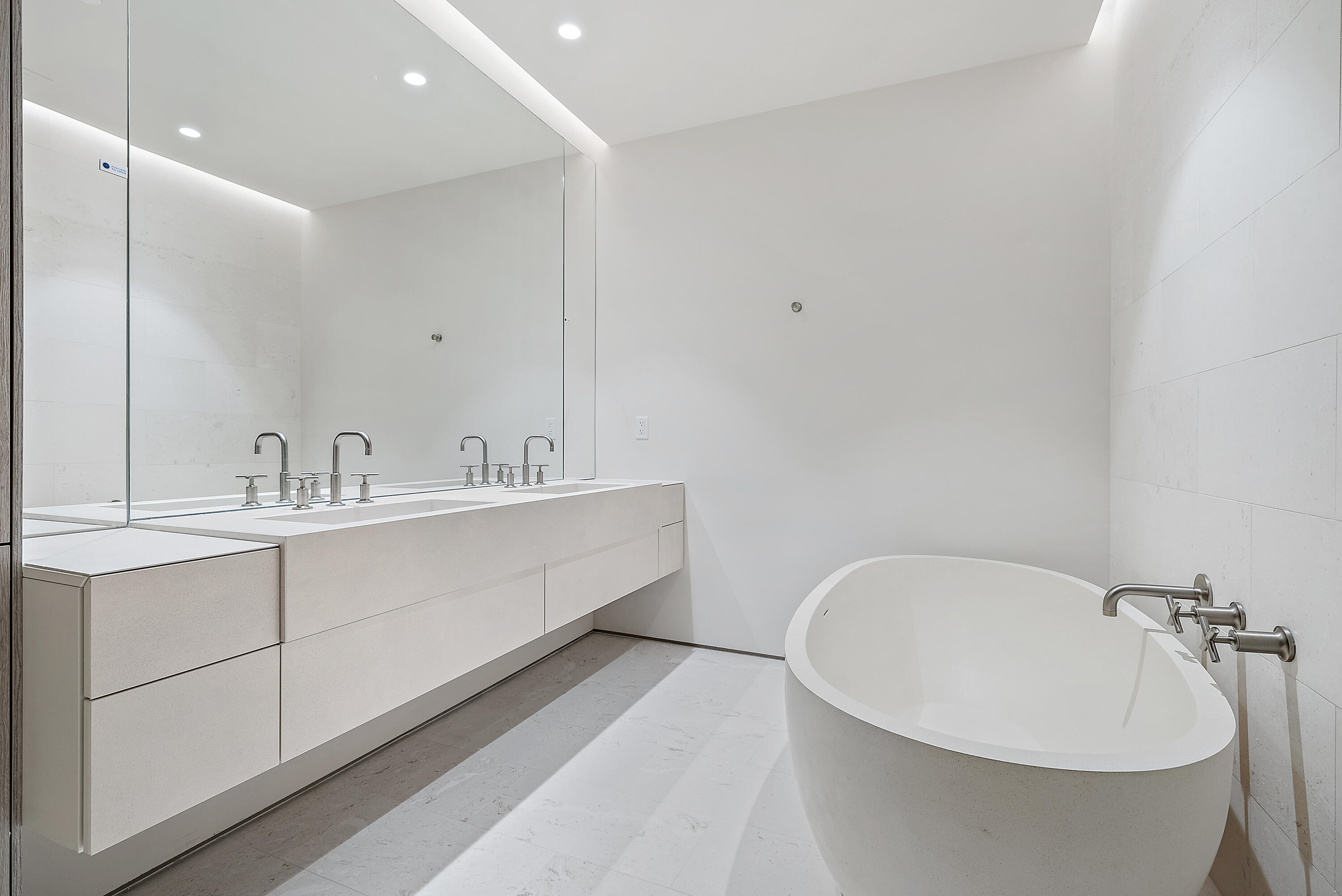 200 Arkona Court 504