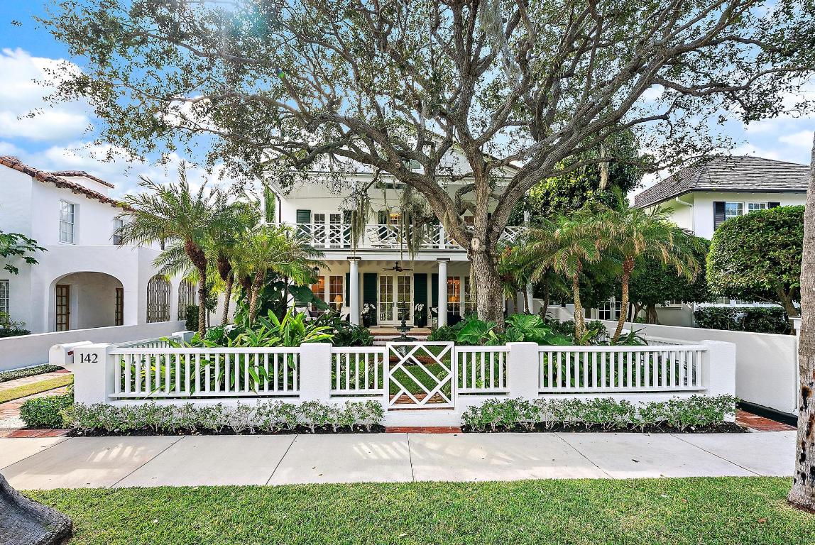 "Sea" Street Paradise