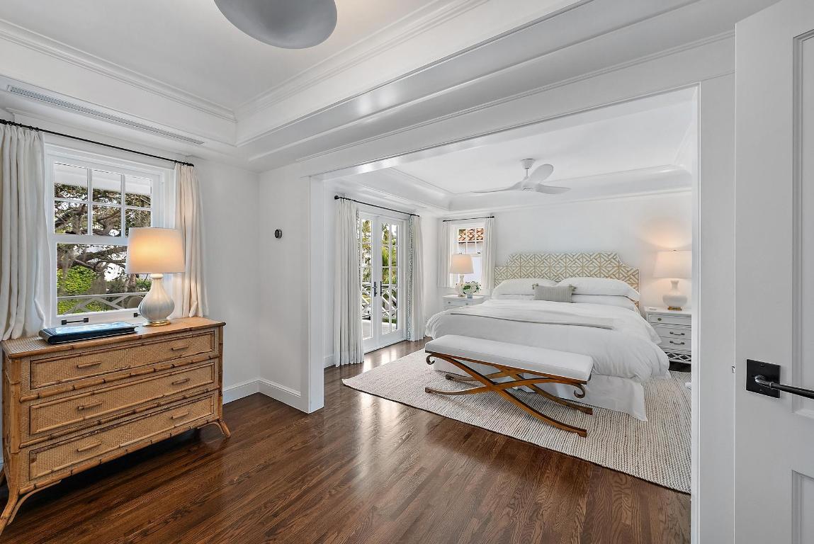 "Sea" Street Paradise