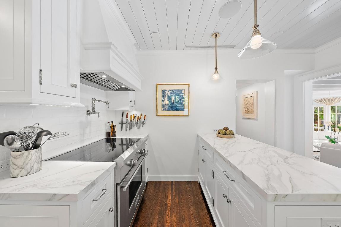 "Sea" Street Paradise