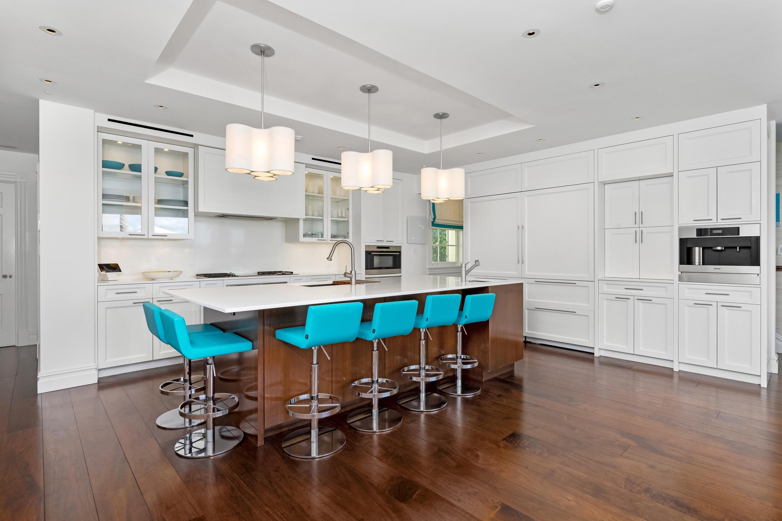 631 Island Drive