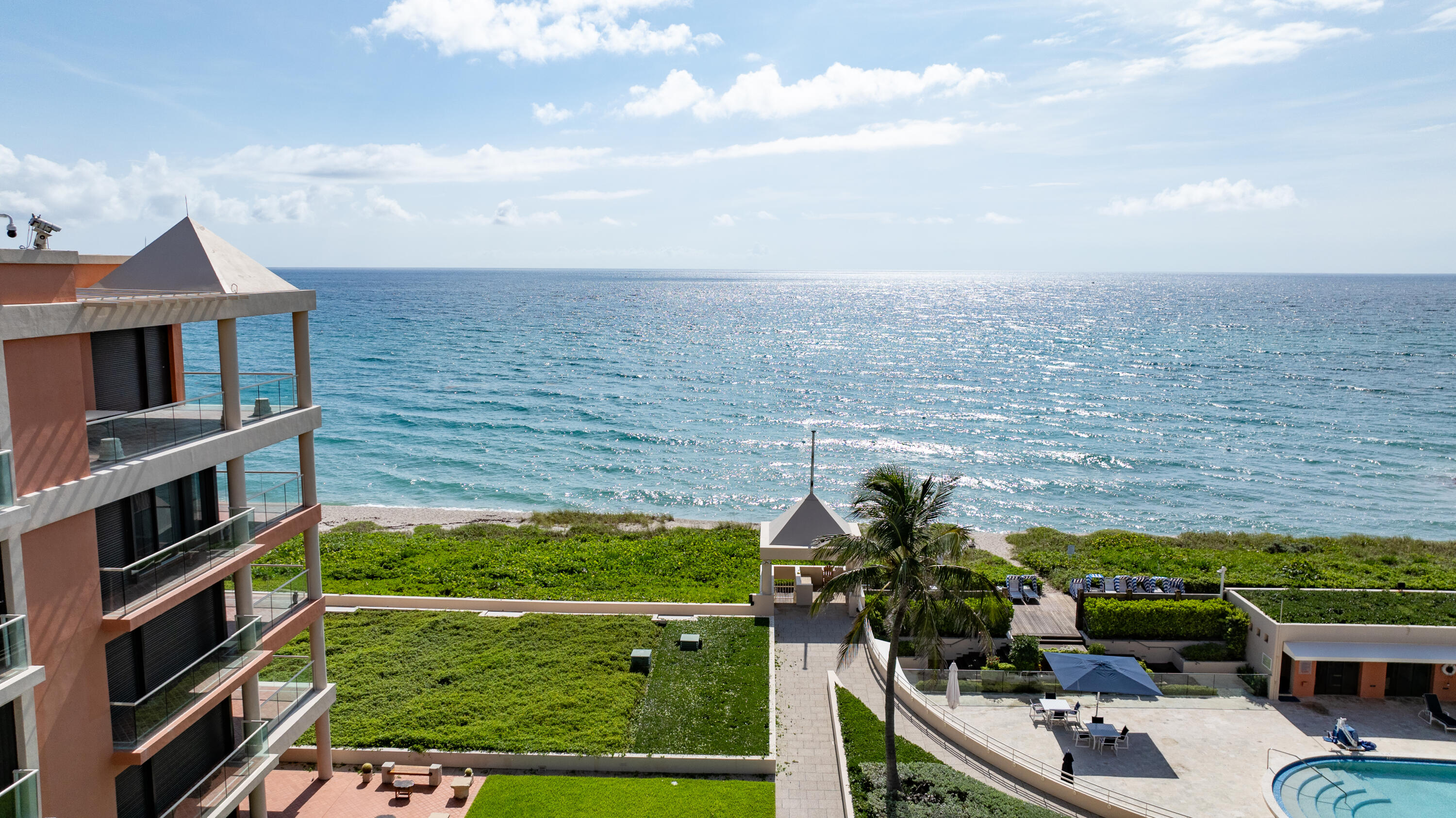 2 N Breakers Row N25