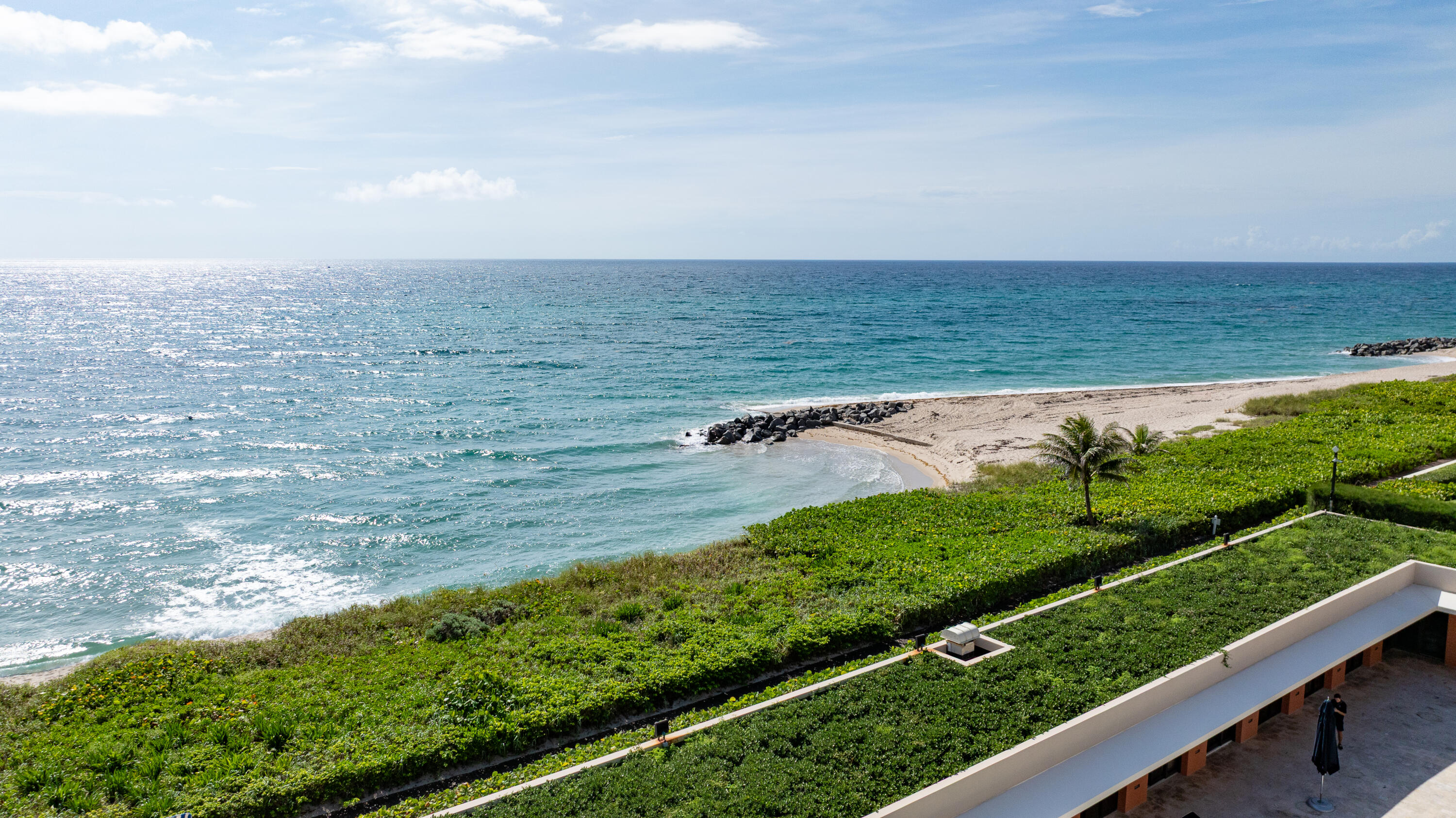 2 N Breakers Row N25