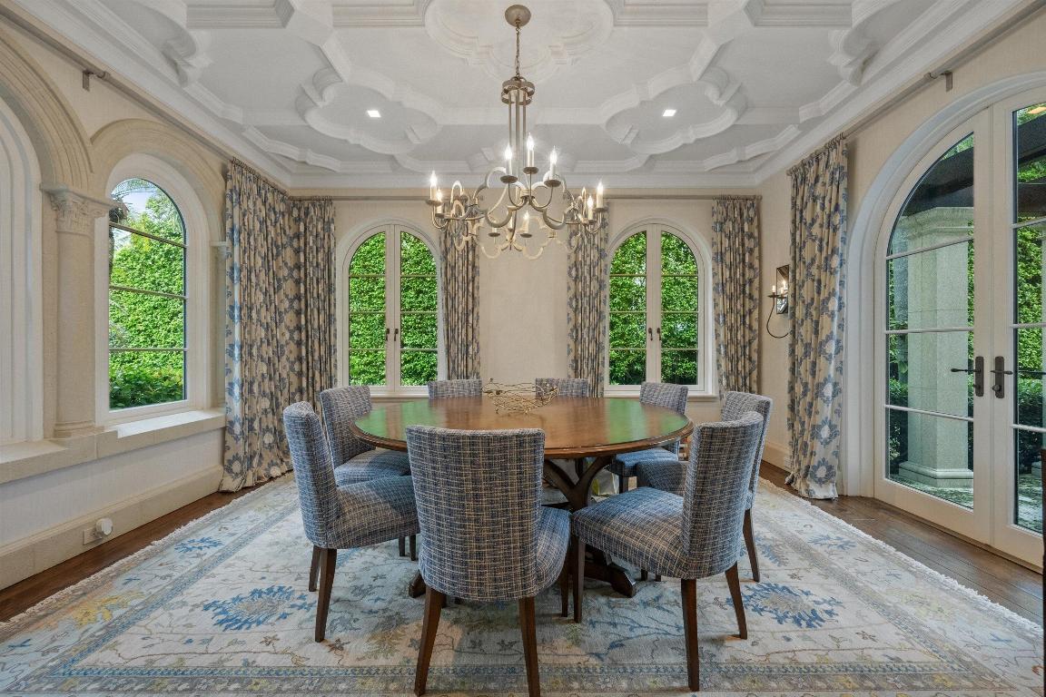 Picturesque Ocean Block Residence Near Town