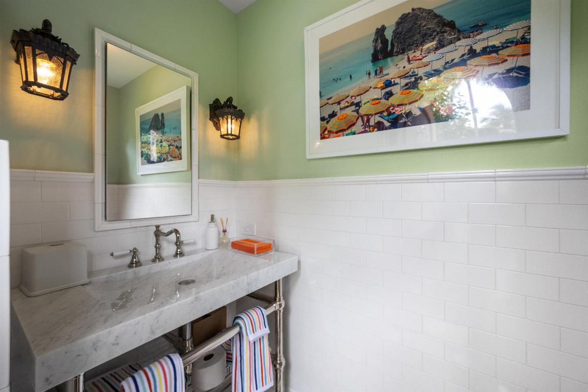 Picturesque Ocean Block Residence Near Town