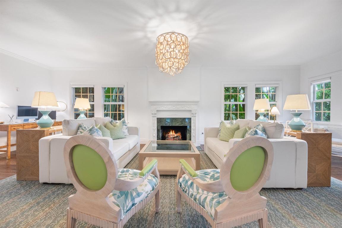 Double Lot Charmer In Town