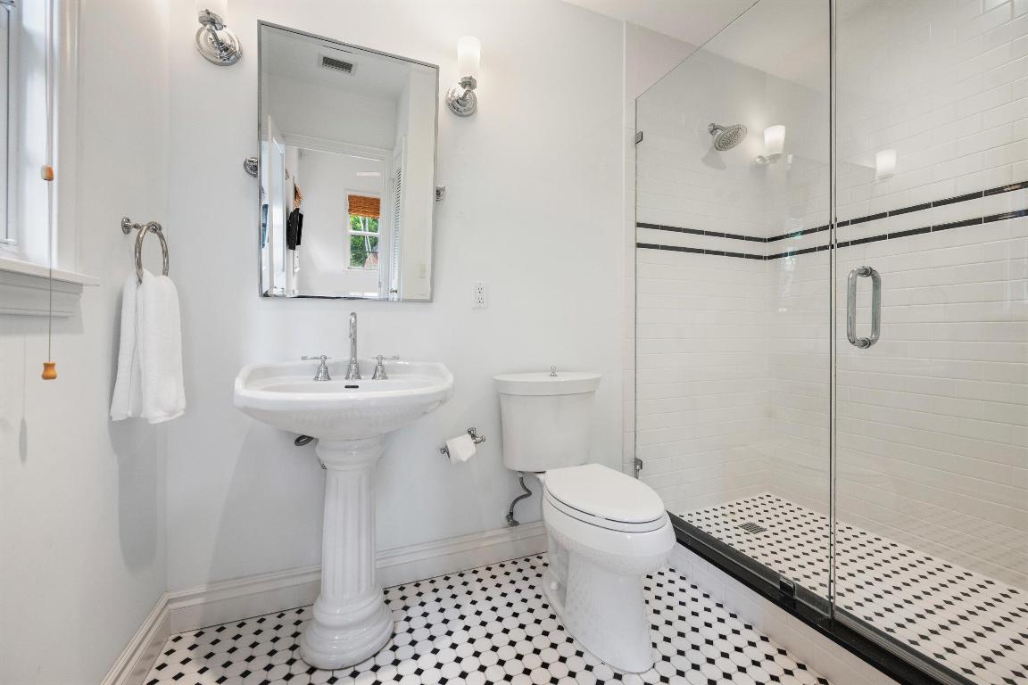 Double Lot Charmer In Town