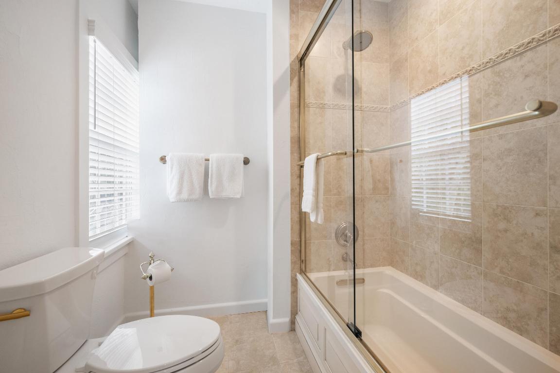 Double Lot Charmer In Town