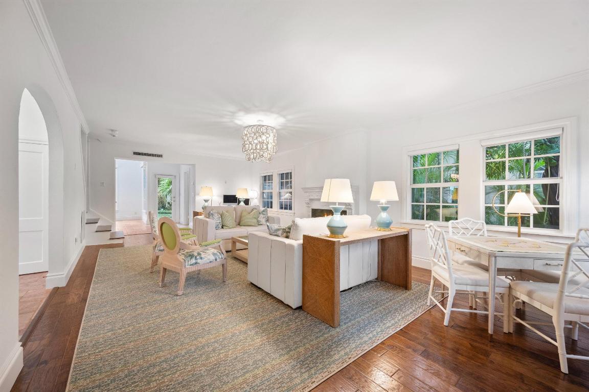 Double Lot Charmer In Town