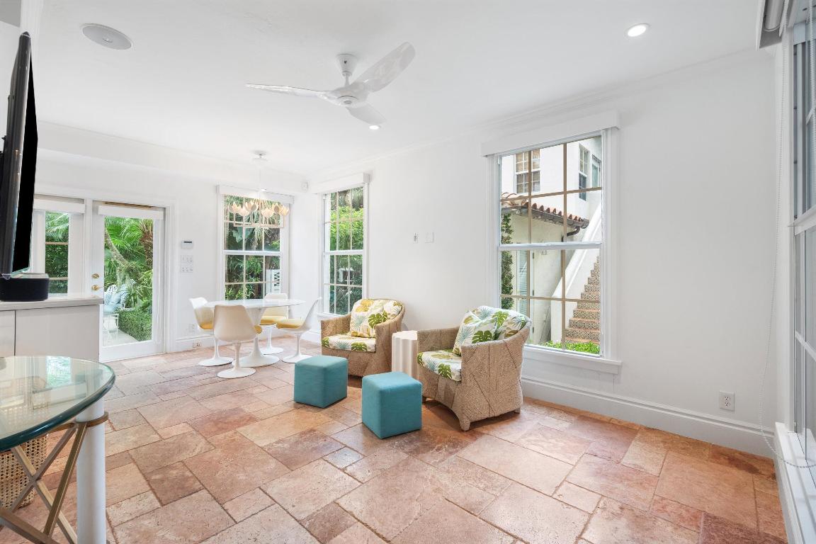 Double Lot Charmer In Town