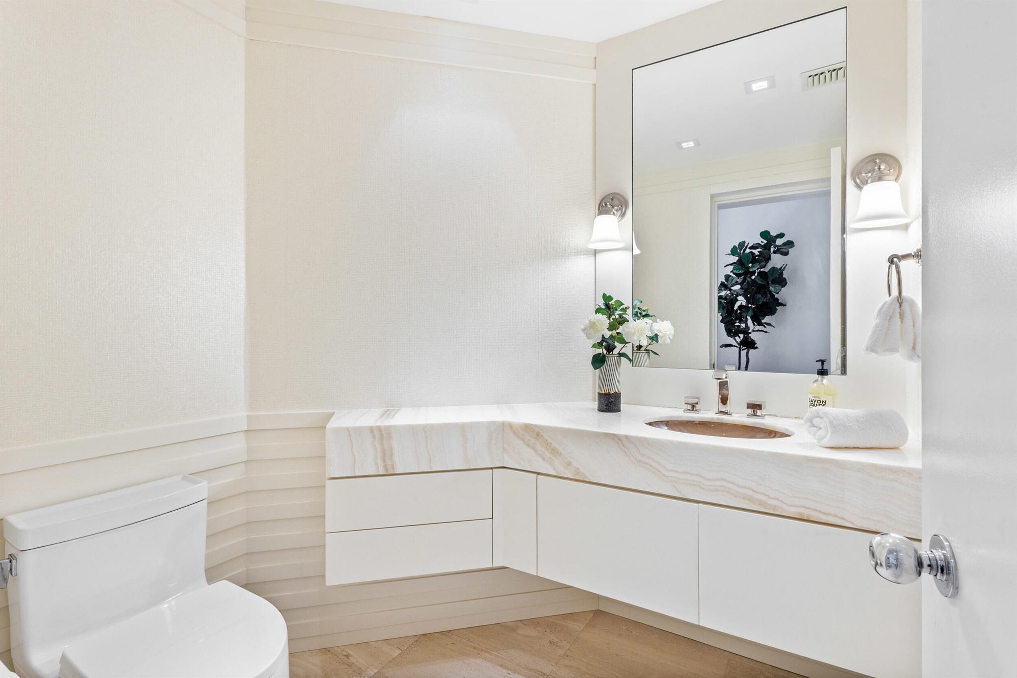 2 Sloans Curve Drive