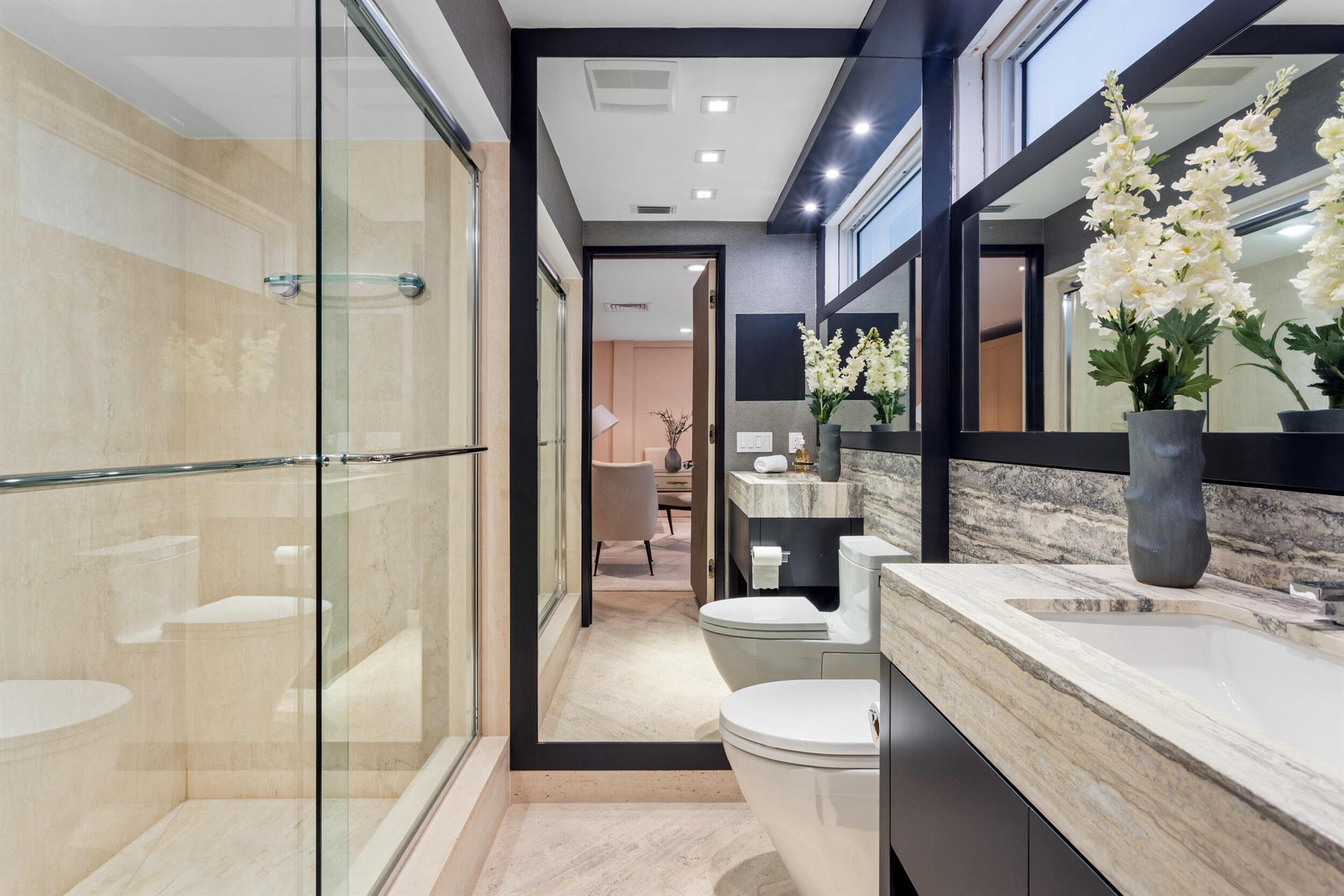 2 Sloans Curve Drive