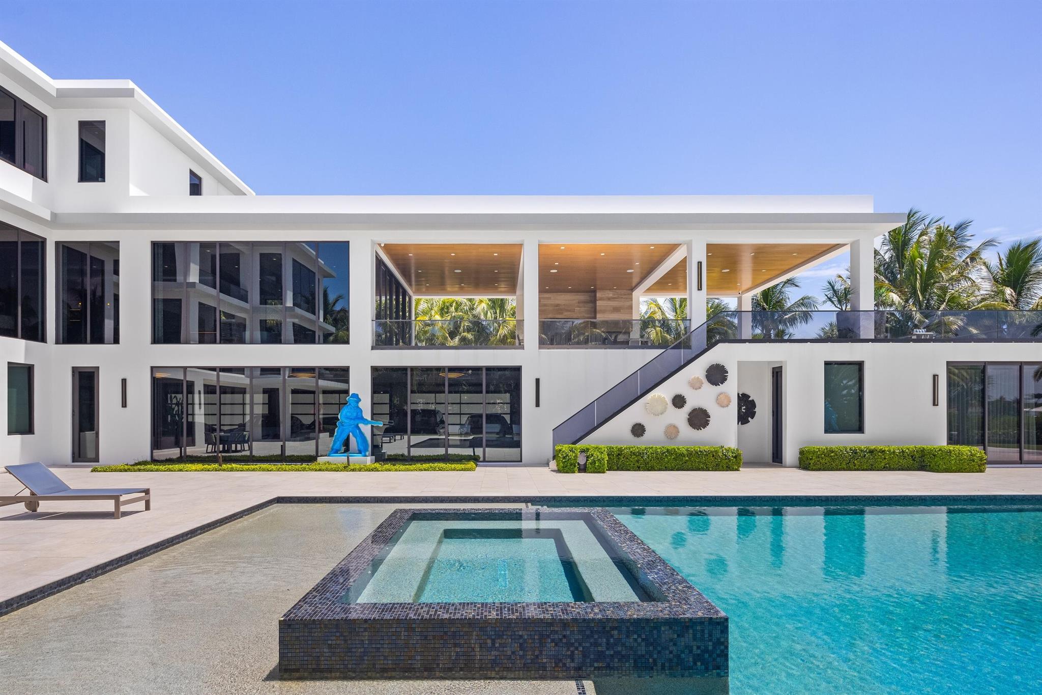 1660 S Ocean Boulevard