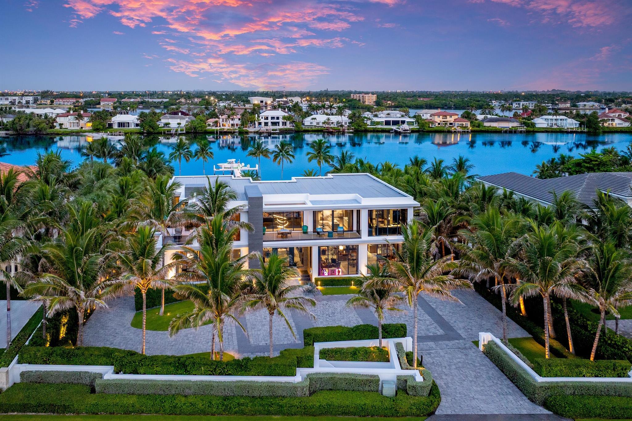 1660 S Ocean Boulevard