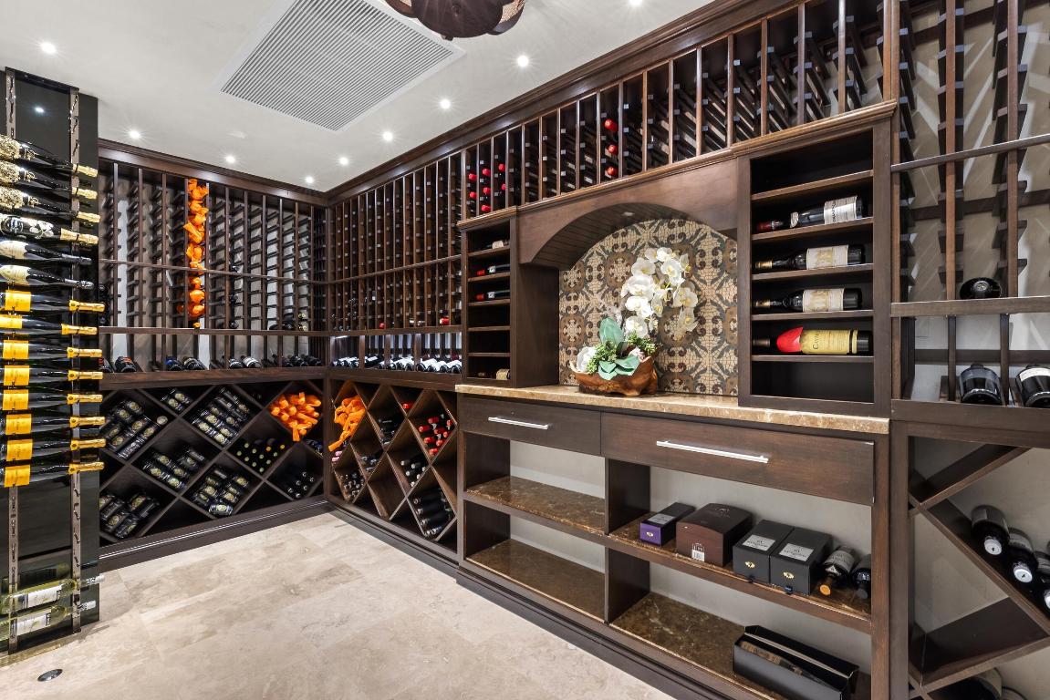 820 S Ocean Boulevard, Manalapan