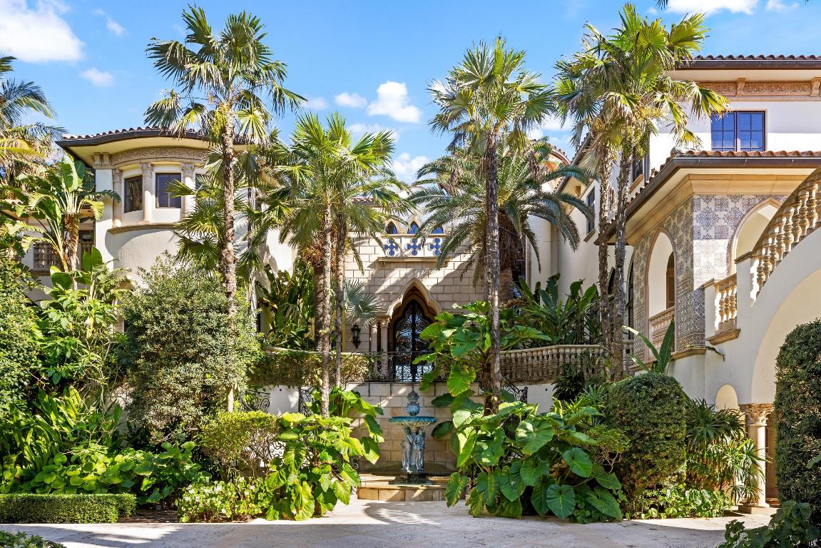 820 S Ocean Boulevard, Manalapan